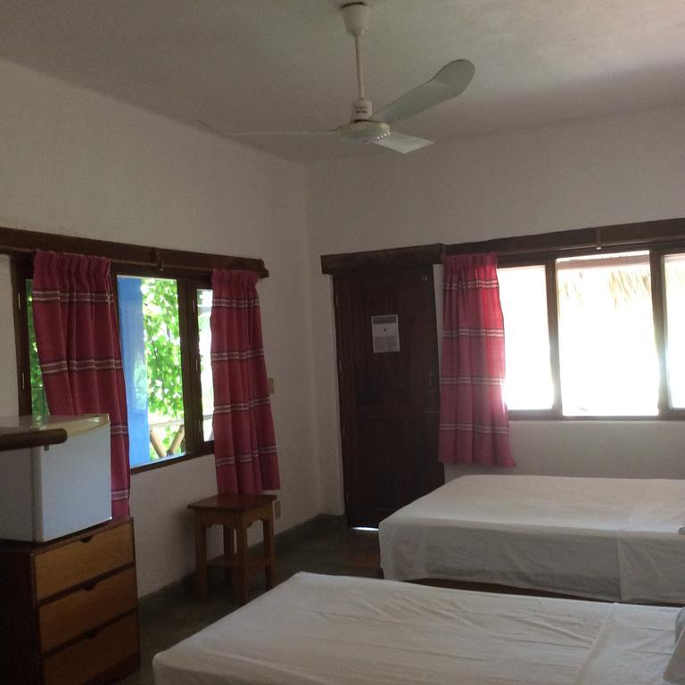 Hotel Buena Vista ปูแอร์โตเอสกอนดิโด ภายนอก รูปภาพ